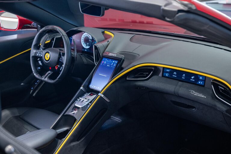 Ferrari Roma Spider