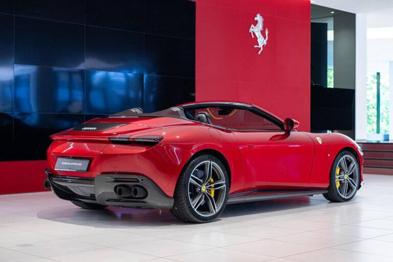 Ferrari Roma Spider