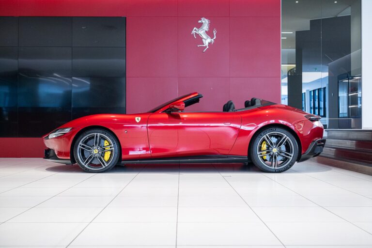 Ferrari Roma Spider