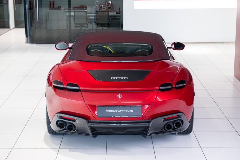 Ferrari Roma Spider