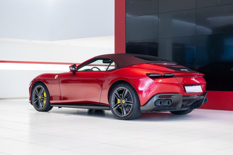 Ferrari Roma Spider