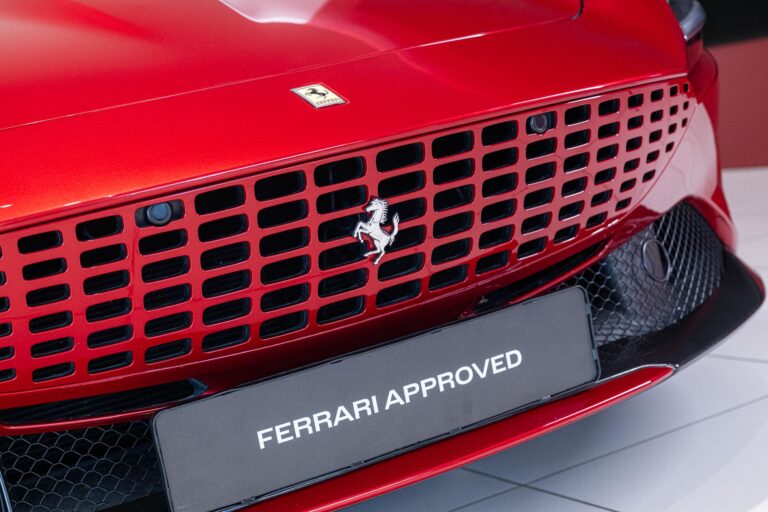 Ferrari Roma Spider