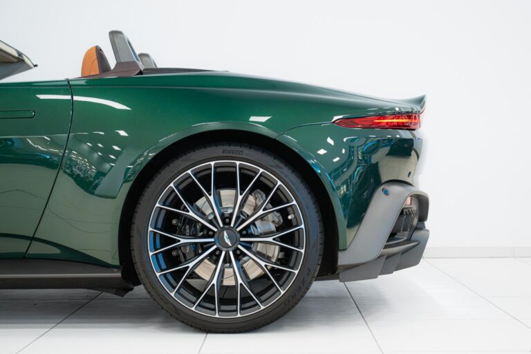 Aston Martin Vantage Roadster