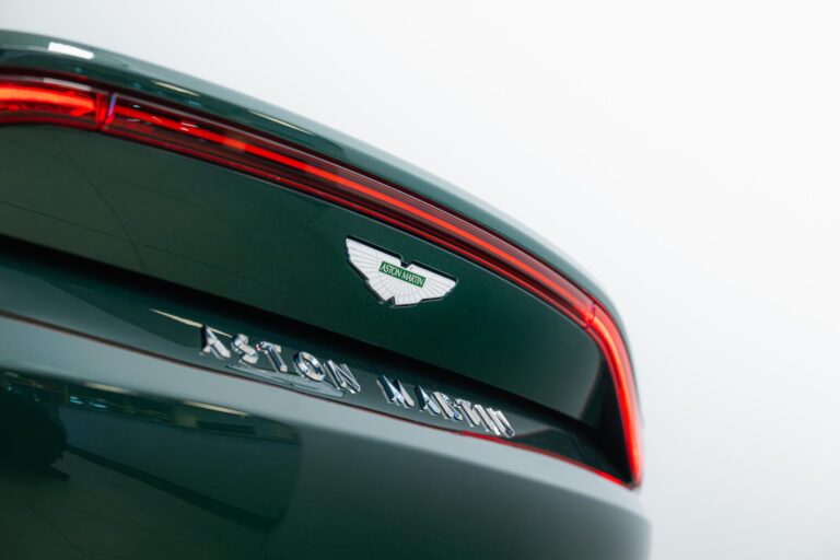 Aston Martin Vantage Roadster