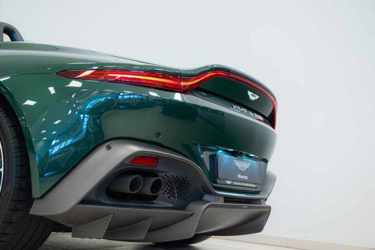 Aston Martin Vantage Roadster