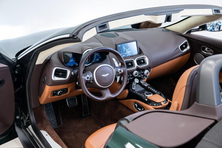 Aston Martin Vantage Roadster