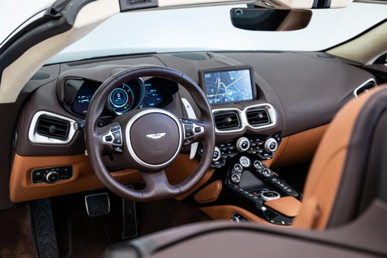 Aston Martin Vantage Roadster