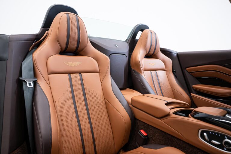 Aston Martin Vantage Roadster