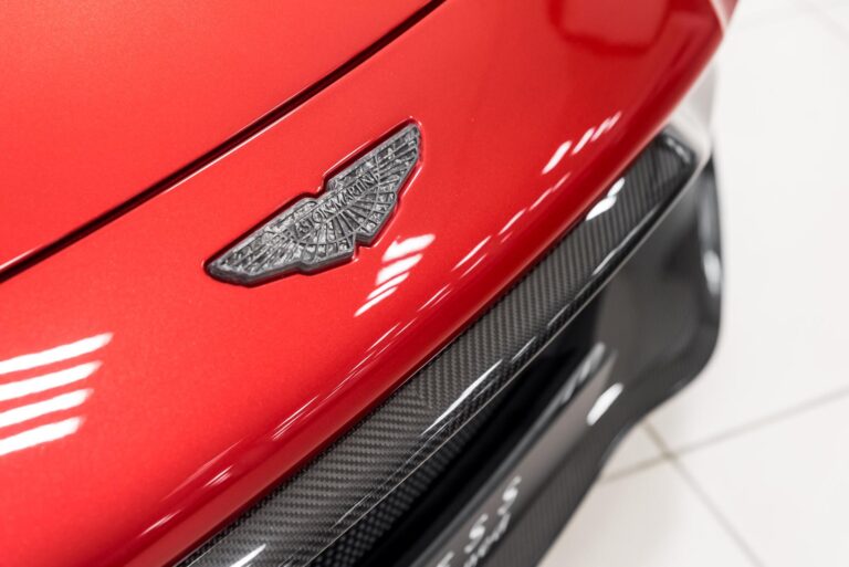 Aston Martin Vantage Coupe
