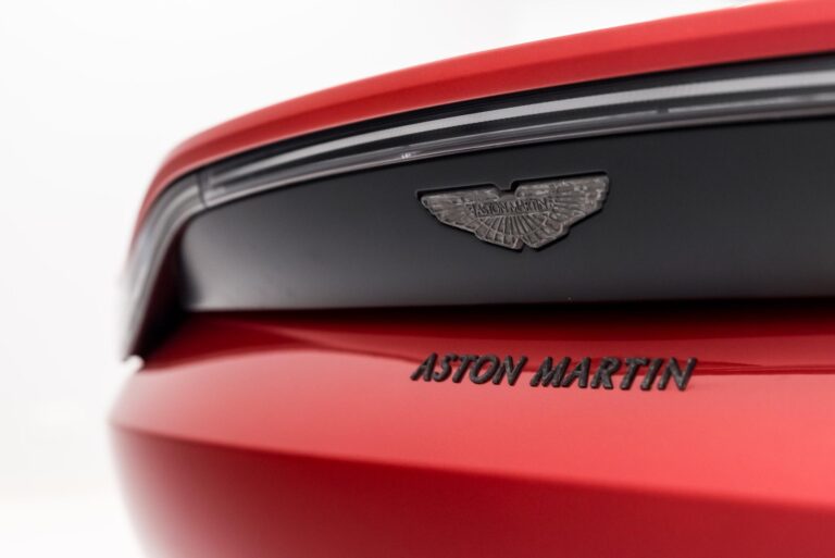 Aston Martin Vantage Coupe