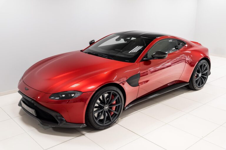Aston Martin Vantage Coupe