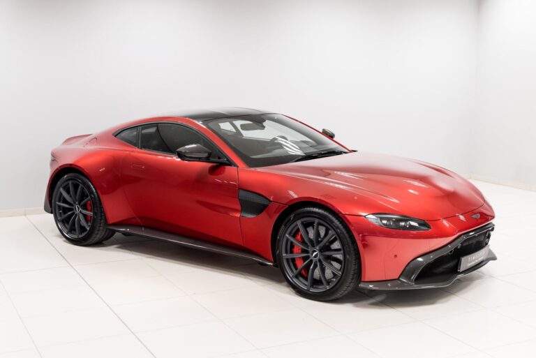 Aston Martin Vantage Coupe