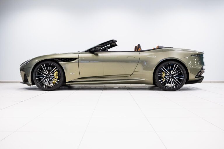 Aston Martin DBS Superleggera Volante 5.2 V12