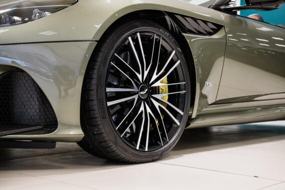 Aston Martin DBS Superleggera Volante 5.2 V12
