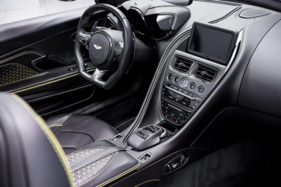 Aston Martin DBS Superleggera Volante 5.2 V12