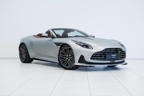 Aston Martin DB12 Volante