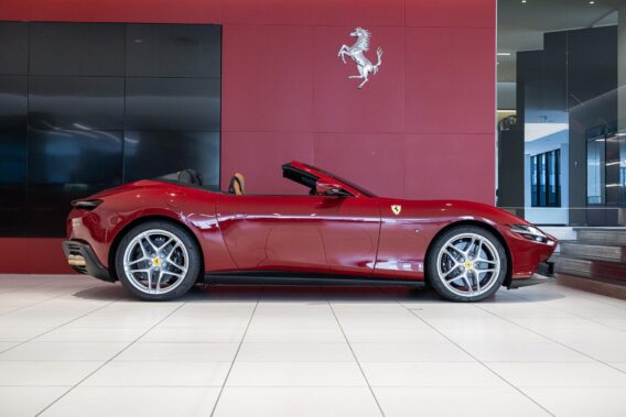 Ferrari Roma Spider