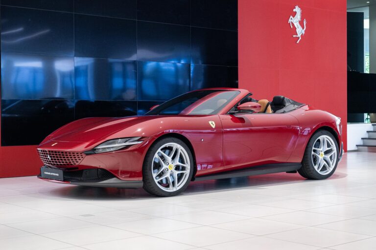 Ferrari Roma Spider