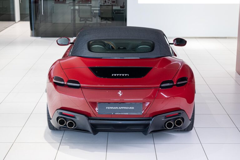 Ferrari Roma Spider