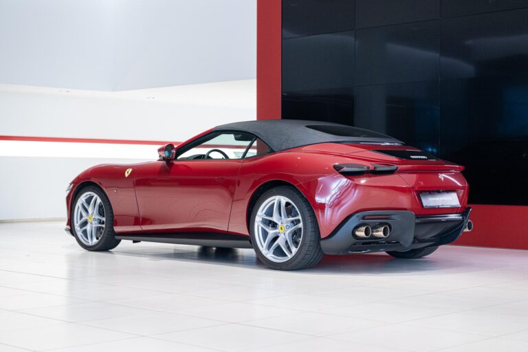 Ferrari Roma Spider