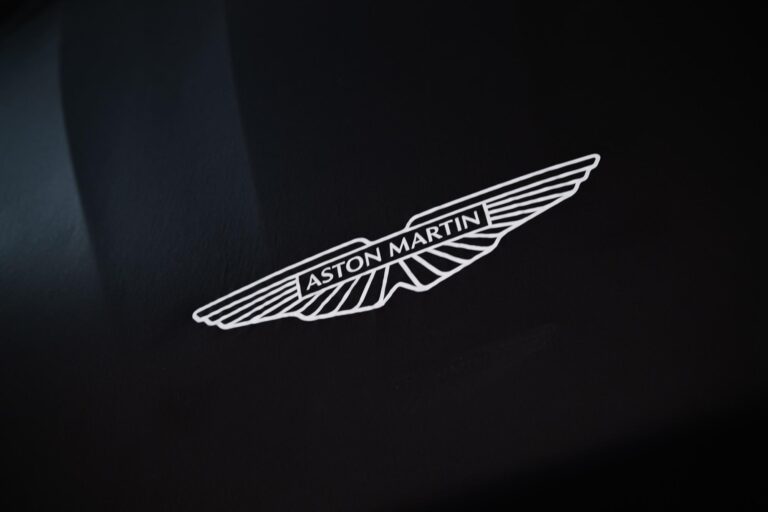 Aston Martin DB11 Volante