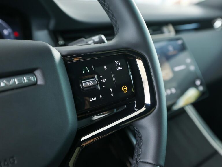 Land Rover Range Rover Evoque 1.5 P270e PHEV AWD SE Graphite Edition