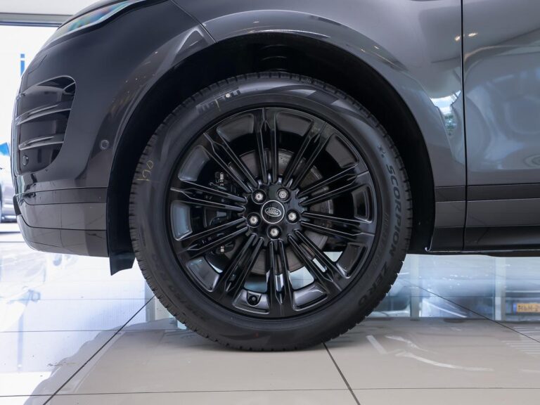 Land Rover Range Rover Evoque 1.5 P270e PHEV AWD Dynamic SE