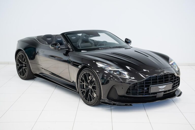 Aston Martin DB12 Volante