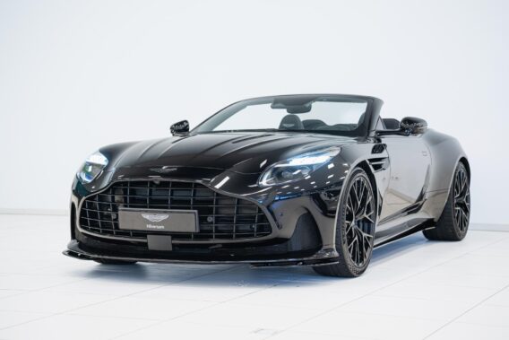 Aston Martin DB12 Volante