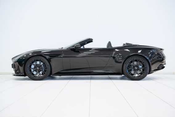 Aston Martin DB12 Volante