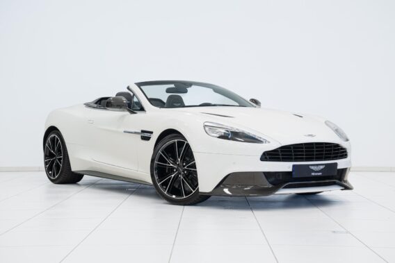 Aston Martin Vanquish Volante