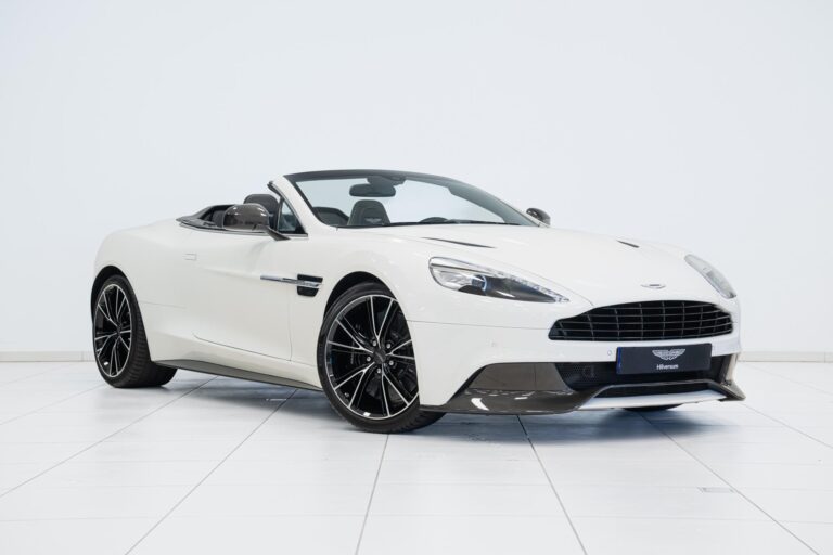 Aston Martin Vanquish Volante