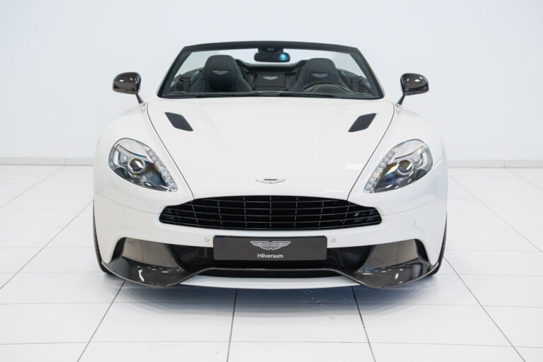 Aston Martin Vanquish Volante
