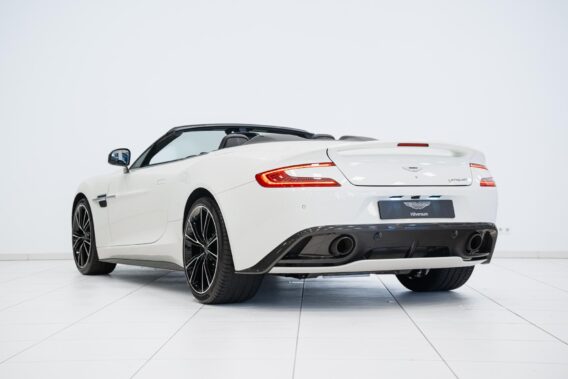 Aston Martin Vanquish Volante