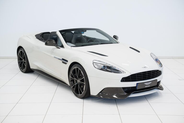 Aston Martin Vanquish Volante