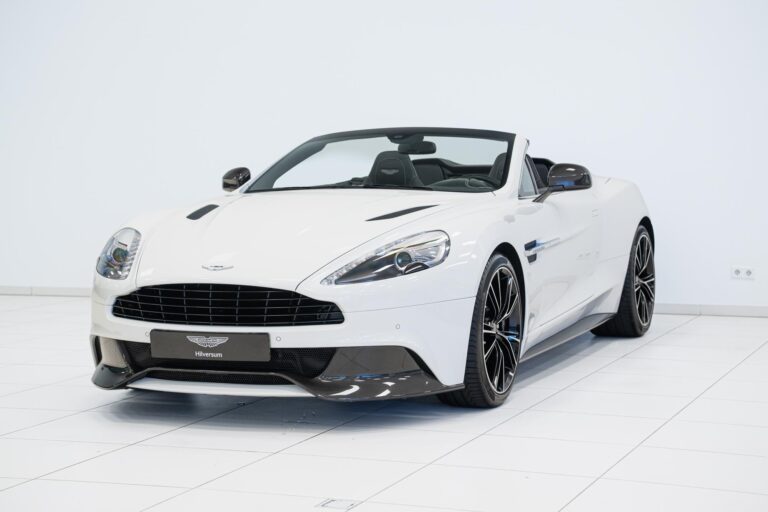 Aston Martin Vanquish Volante