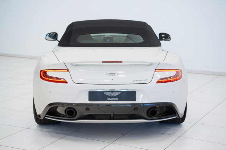Aston Martin Vanquish Volante