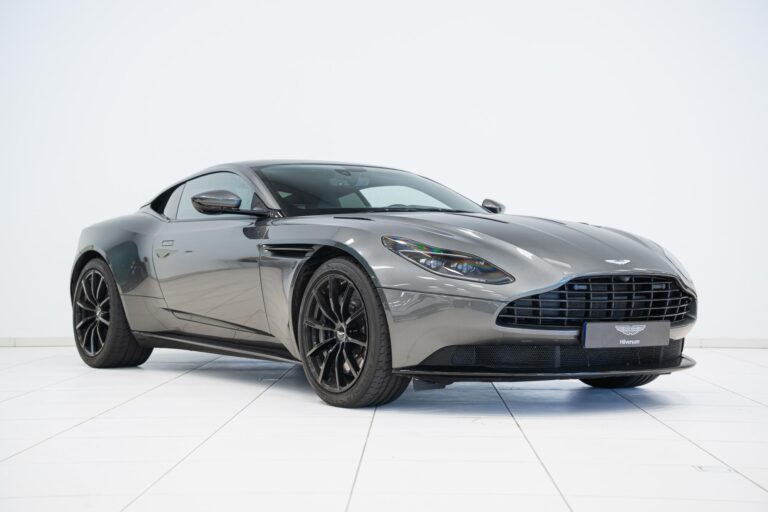 Aston Martin DB11 AMR V12 Coupe