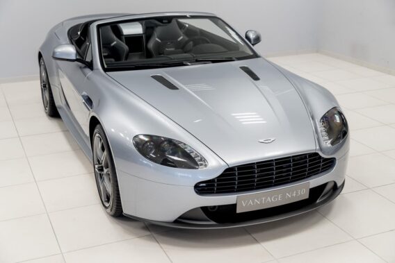 Aston Martin V8 Vantage N430 Roadster