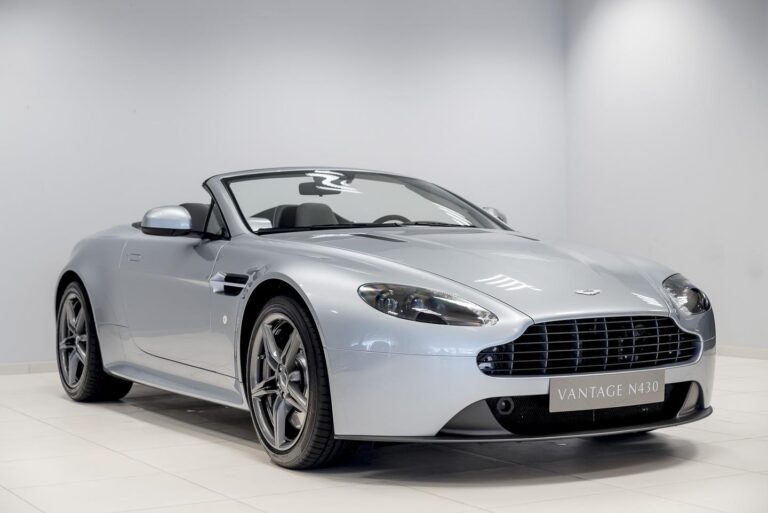 Aston Martin V8 Vantage N430 Roadster