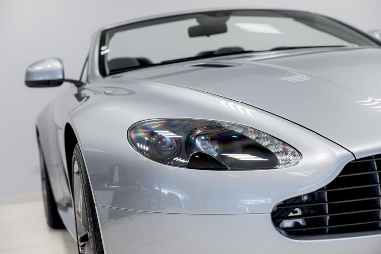 Aston Martin V8 Vantage N430 Roadster