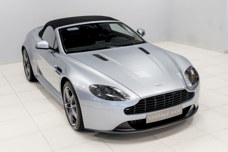 Aston Martin V8 Vantage N430 Roadster