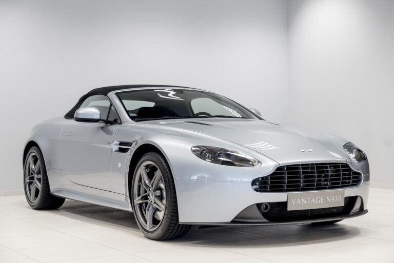 Aston Martin V8 Vantage N430 Roadster