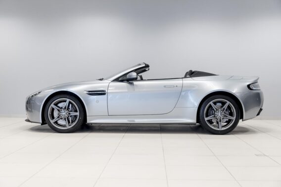Aston Martin V8 Vantage N430 Roadster