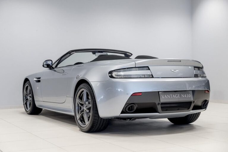 Aston Martin V8 Vantage N430 Roadster