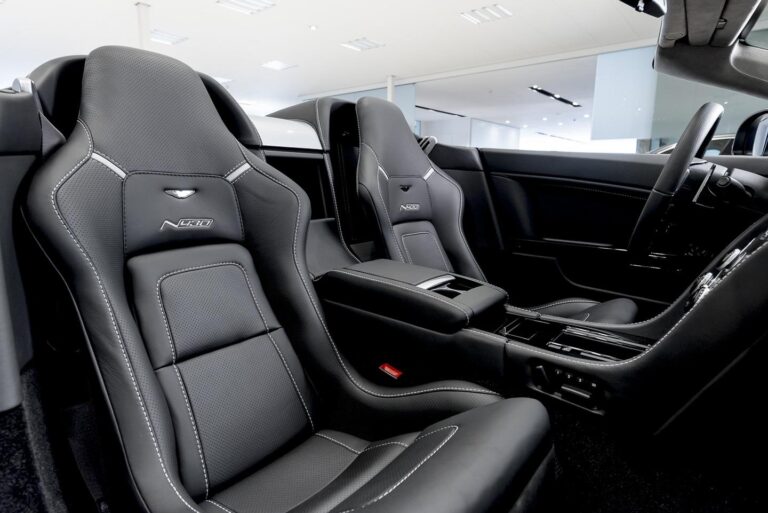 Aston Martin V8 Vantage N430 Roadster
