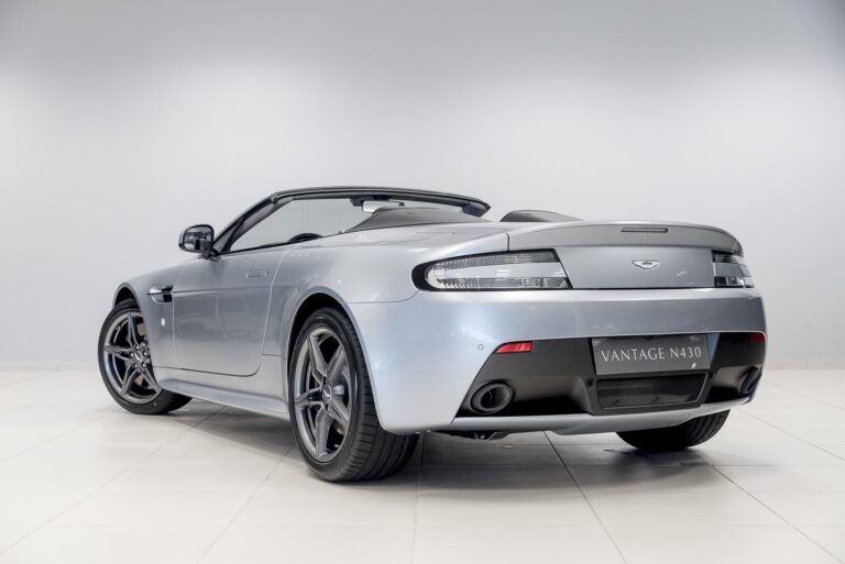 Aston Martin V8 Vantage N430 Roadster