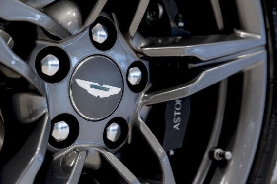Aston Martin V8 Vantage N430 Roadster