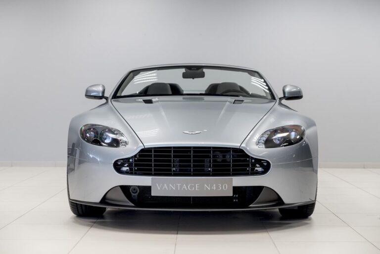 Aston Martin V8 Vantage N430 Roadster