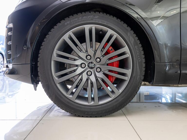 Land Rover Discovery 3.0 D250 R-Dynamic SE